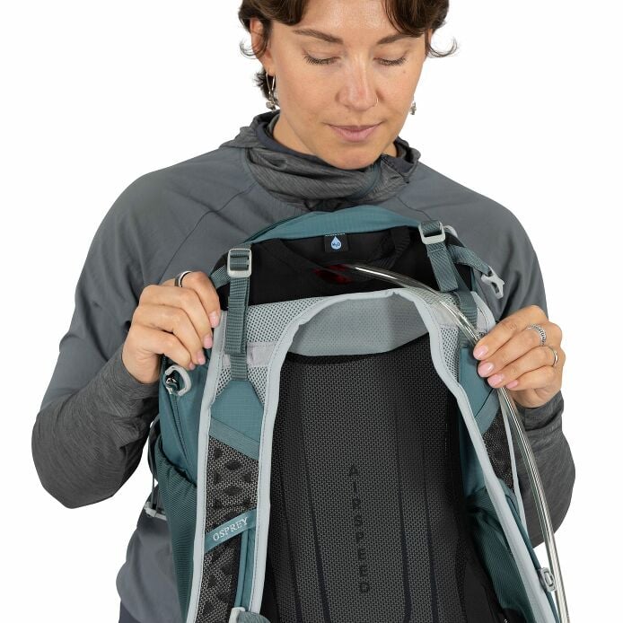 Hikelite™ 26 Hiking Backpack - US 7744