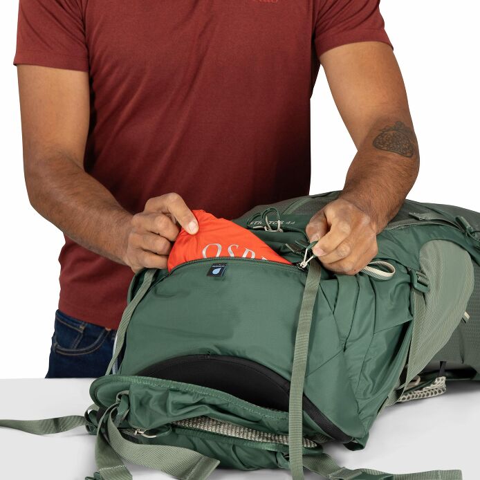 Stratos 44 Hiking Backpack - US 9061