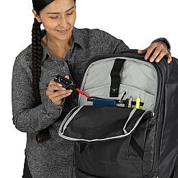 Transporter™ Wheeled Carry On - US 0536