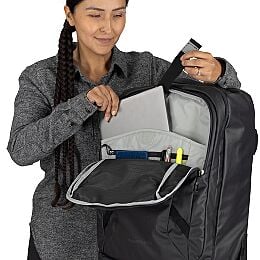 Transporter™ Wheeled Carry On - US 7952